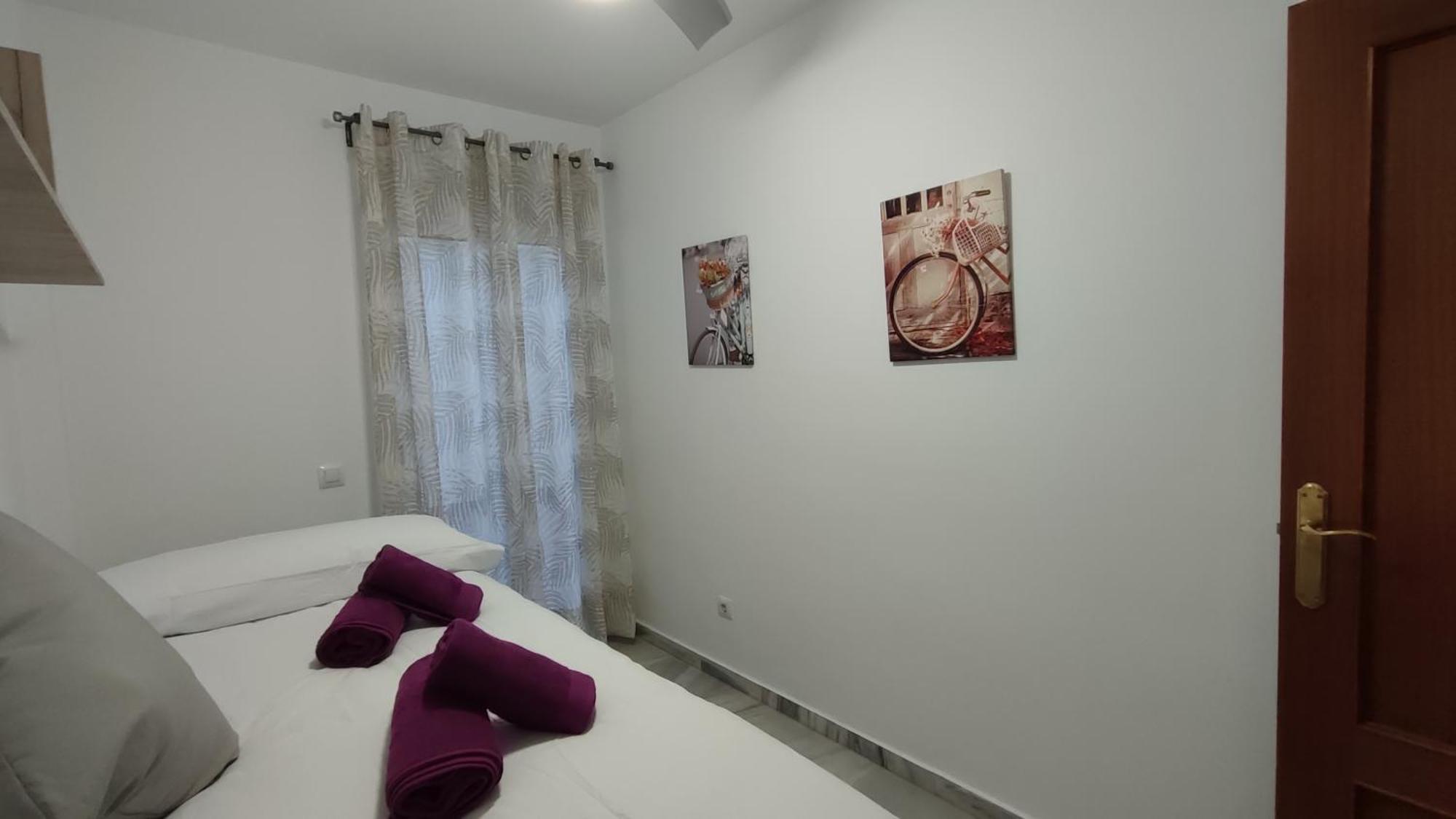Apartamentos Seneca Junto Al Centro Málaga Buitenkant foto